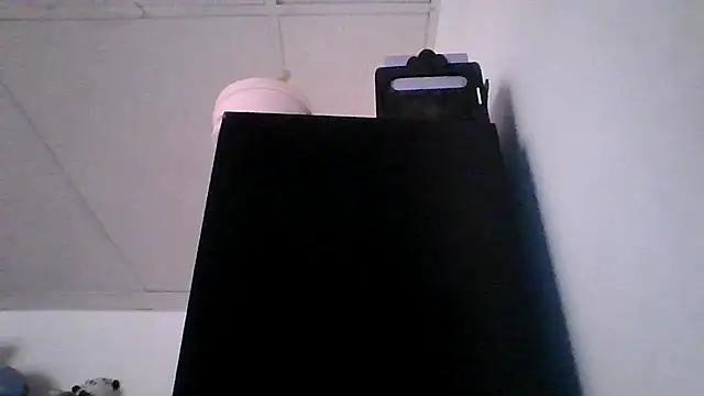 pocahontas hotty online show from 04-04-26, 06:47