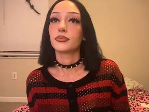 strwbrrymilk online show from 03-01-26, 01:49