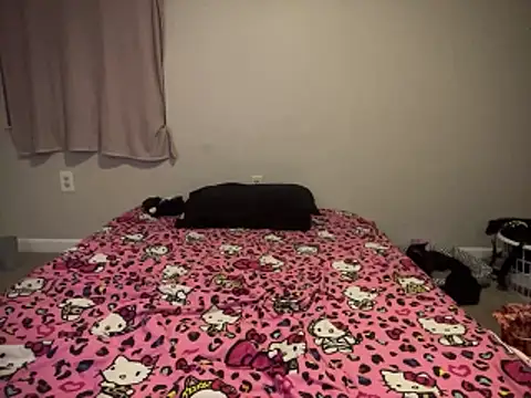 strwbrrymilk online show from 02-23-26, 03:52