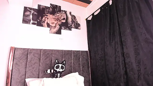 Snapshot of Helldy_666 chatting on 05-17-26, 07:52 Helldy 666 online show from 05-17-26, 07:52
