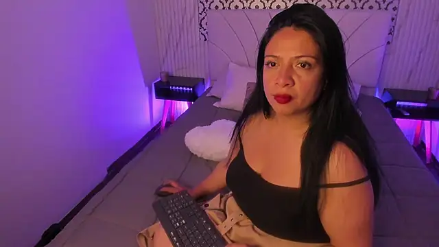 Renatta Milly online show from 02-18-26, 03:26