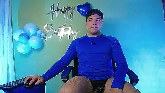 Snapshot of Uriel_Ray_ chatting on 02-22-26, 11:06 Uriel Ray online show from 02-22-26, 11:06