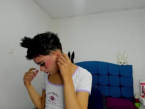 Ailanys Miller online show from 03-08-26, 01:03