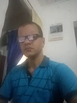 Snapshot of Roque-74 chatting on 06-11-26, 02:03 Roque-74 online show from 06-11-26, 02:03