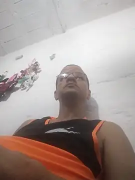 Snapshot of Roque-74 chatting on 02-20-26, 02:41 Roque-74 online show from 02-20-26, 02:41