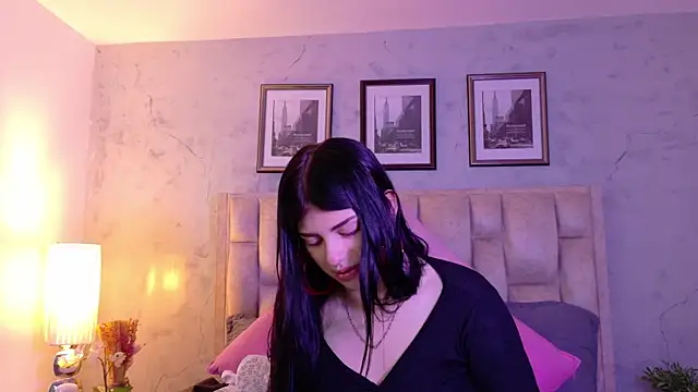 Snapshot of IsabellaRossi chatting on 05-14-26, 11:29 IsabellaRossi online show from 05-14-26, 11:29