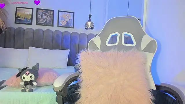 Bella  Peach online show from 04-03-26, 03:13