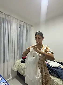 Snapshot of Alicee_Rous chatting on 03-02-26, 08:16 Alicee Rous online show from 03-02-26, 08:16