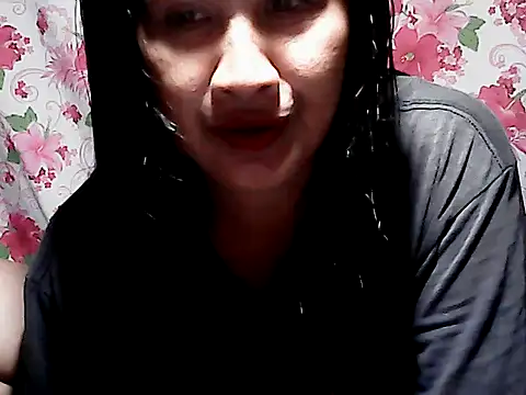 Snapshot of Sh1nbae22 chatting on 02-23-26, 01:44 Sh1nbae22 online show from 02-23-26, 01:44