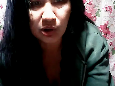 Snapshot of Sh1nbae22 chatting on 02-17-26, 11:13 Sh1nbae22 online show from 02-17-26, 11:13