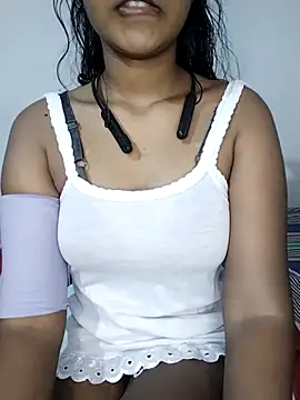 ASHANYA JAYASOORIYA online show from 03-20-26, 12:39