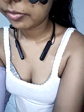 ASHANYA JAYASOORIYA online show from 03-07-26, 01:49