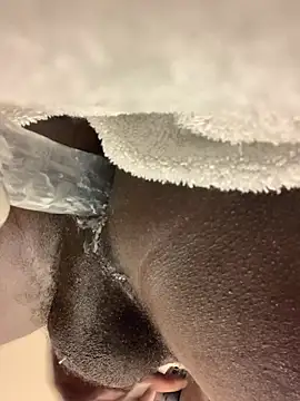 Snapshot of mecco25 chatting on 03-01-26, 04:34 mecco25 online show from 03-01-26, 04:34