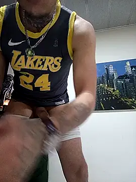 Valentino dominusSex online show from 04-04-26, 08:59