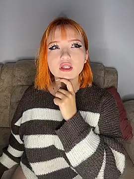 Snapshot of alysson_As chatting on 08-02-26, 06:12 alysson As online show from 08-02-26, 06:12