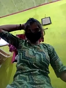 Snapshot of Cute_Mahek99 chatting on 06-15-26, 05:23 Cute Mahek99 online show from 06-15-26, 05:23