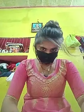 Snapshot of Cute_Mahek99 chatting on 06-13-26, 04:16 Cute Mahek99 online show from 06-13-26, 04:16