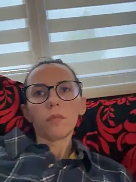 Snapshot of Oliviyalove_ chatting on 06-02-26, 05:35 Oliviyalove online show from 06-02-26, 05:35