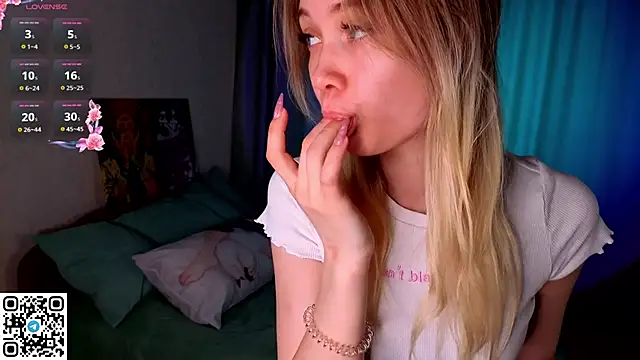 Vilynnella online show from 04-14-26, 10:20