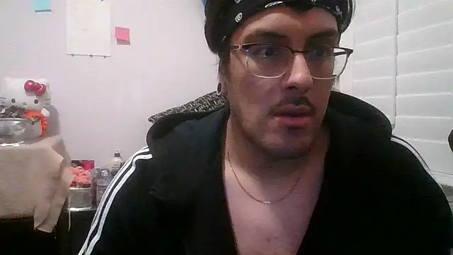 Snapshot of SloppyPapi777 chatting on 02-19-26, 01:41 SloppyPapi777 online show from 02-19-26, 01:41