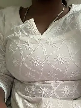 meenu cuties online show from 03-19-26, 01:11