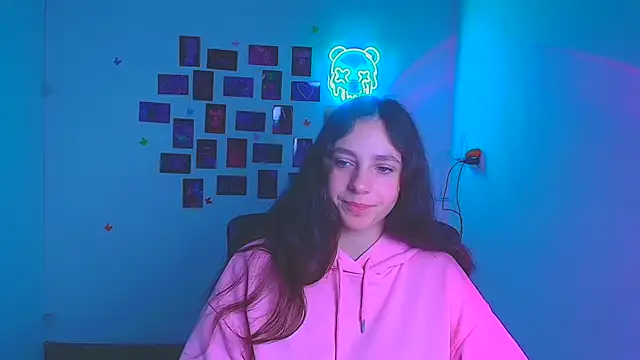 KissMeJulia online show from 03-23-26, 06:46