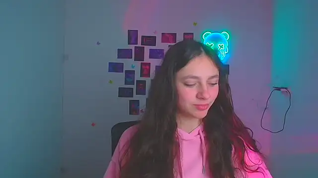 KissMeJulia online show from 04-23-26, 05:36