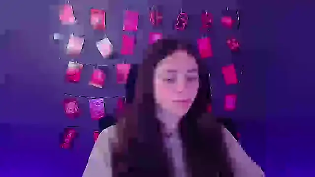 KissMeJulia online show from 03-18-26, 06:27