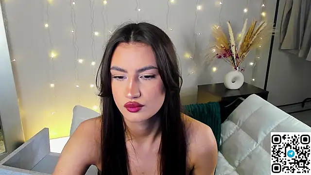 Adele Lanea online show from 04-13-26, 07:56