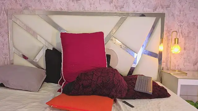 salo love online show from 03-31-26, 12:51