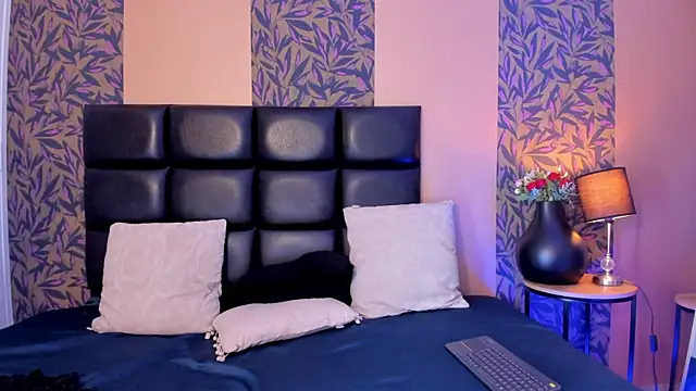 Snapshot of salo_love chatting on 02-23-26, 02:06 salo love online show from 02-23-26, 02:06