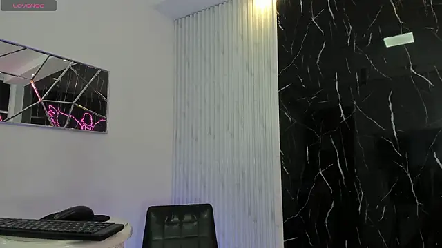 Snapshot of Violette_0 chatting on 02-23-26, 05:02 Violette 0 online show from 02-23-26, 05:02