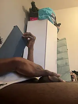 Snapshot of neycrystal001 chatting on 03-02-26, 09:27 neycrystal001 online show from 03-02-26, 09:27