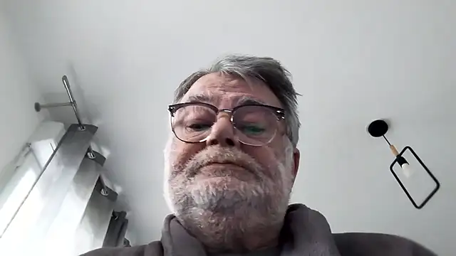 Vieux pervert online show from 02-18-26, 08:33