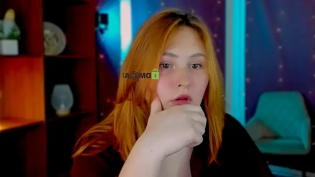 Snapshot of polly-cute chatting on 02-25-26, 01:11 polly-cute online show from 02-25-26, 01:11