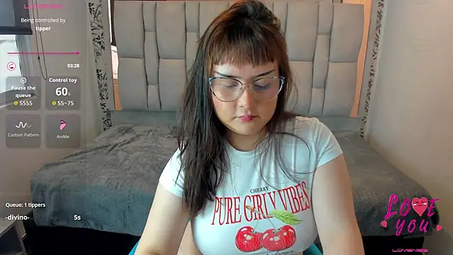 Sofi Blake   online show from 07-09-26, 12:37