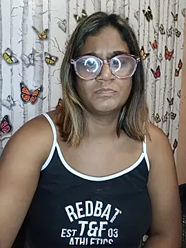 indianstrawberrylips4u online show from 07-19-26, 08:27
