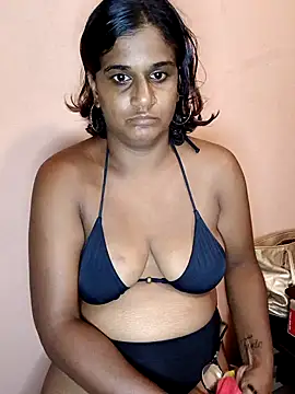 Snapshot of indianstrawberrylips4u chatting on 02-24-26, 06:09 indianstrawberrylips4u online show from 02-24-26, 06:09