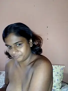 Snapshot of indianstrawberrylips4u chatting on 02-27-26, 05:07 indianstrawberrylips4u online show from 02-27-26, 05:07