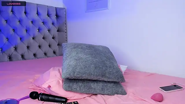 eva cutee  online show from 04-02-26, 08:48