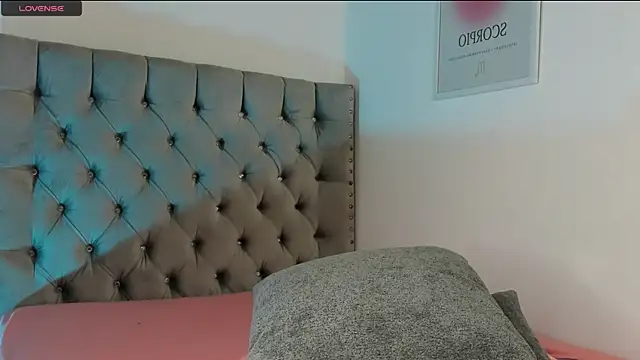 Snapshot of eva_cutee_ chatting on 04-25-26, 01:19 eva cutee online show from 04-25-26, 01:19