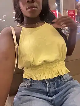 ZarahFerreira online show from 03-25-26, 11:58