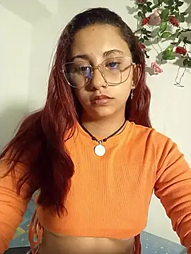 Snapshot of MiaBloom19 chatting on 02-20-26, 06:26 MiaBloom19 online show from 02-20-26, 06:26