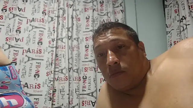 pareja latina2214 online show from 04-11-26, 12:18