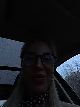 LisaMurr online show from 04-07-26, 10:28