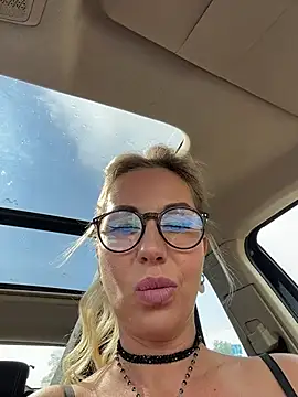 LisaMurr online show from 07-24-26, 01:29