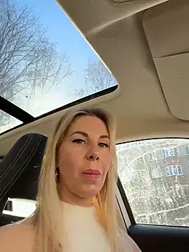 LisaMurr online show from 02-25-26, 10:04