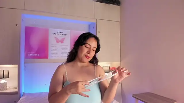 ElaRey  online show from 03-08-26, 12:19