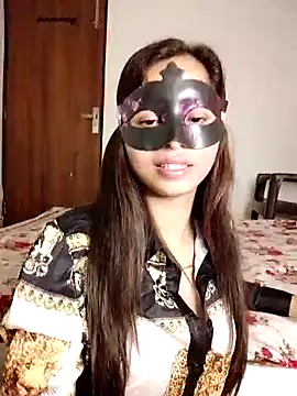 Snapshot of cute_girl_29 chatting on 05-15-26, 06:39 cute girl 29 online show from 05-15-26, 06:39