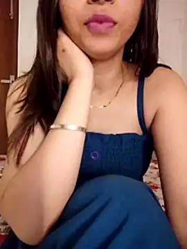 Snapshot of cute_girl_29 chatting on 07-24-26, 06:15 cute girl 29 online show from 07-24-26, 06:15